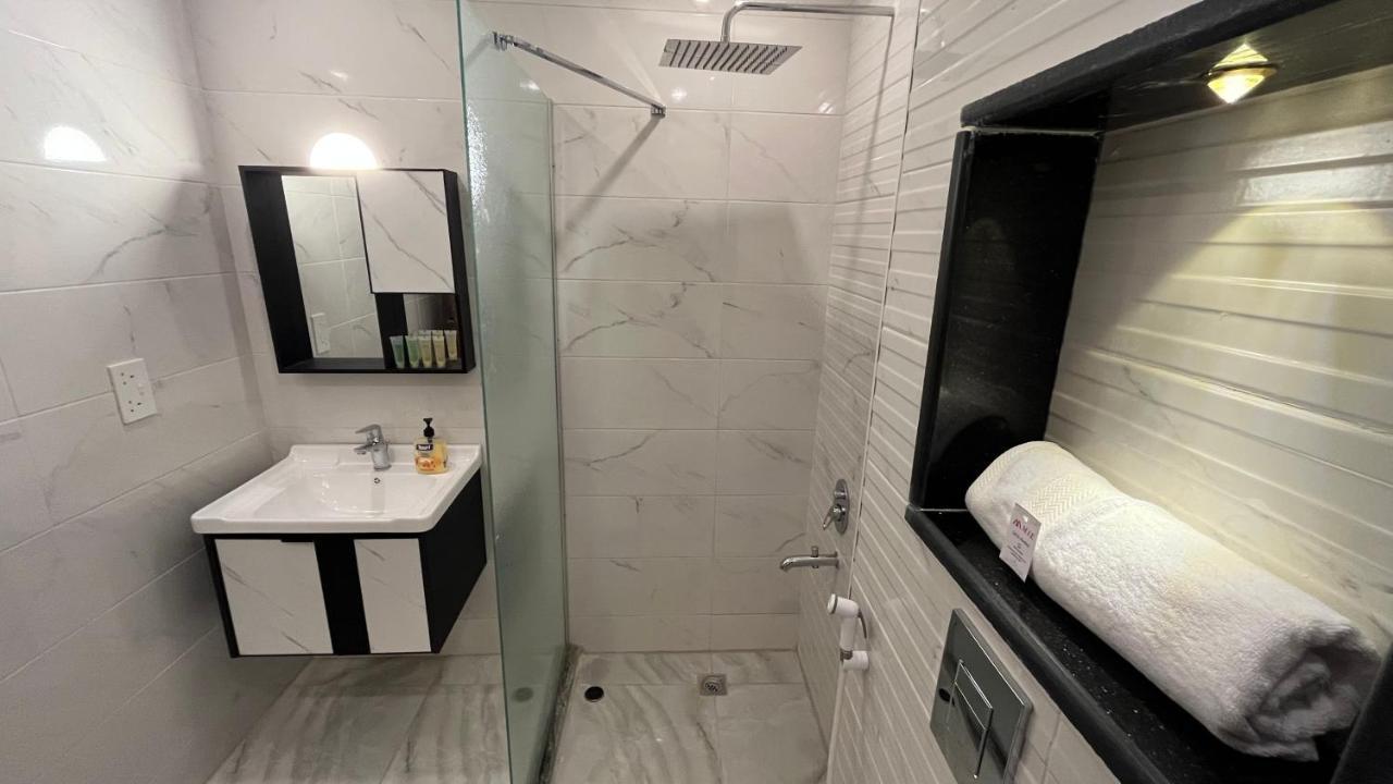 The Palm Hotel Акаба Экстерьер фото